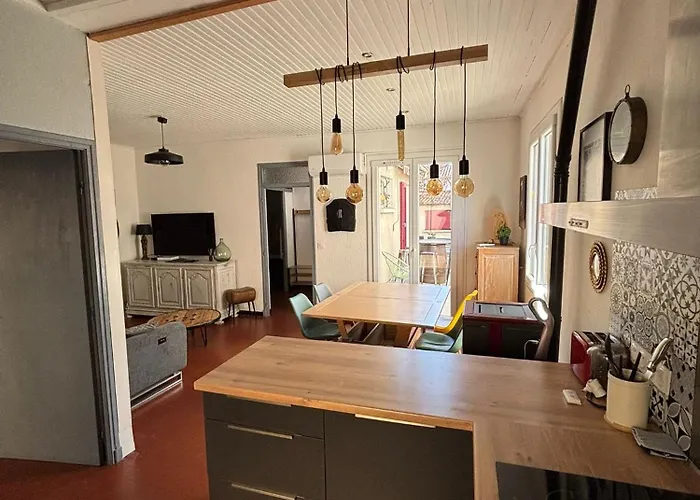 Ferienhaus Superbe Maison Proche Du Centre De *